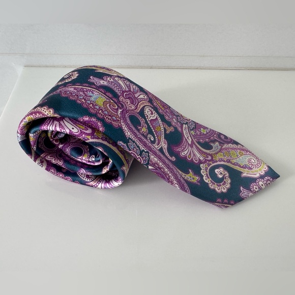 Brioni Paisley Silk Tie - Picture 2 of 6